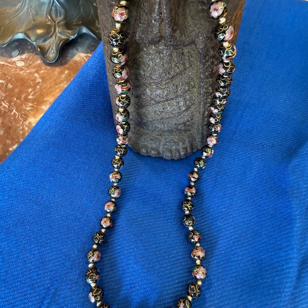 Vintage Elegant Black and Gold Floral Cloisonné Beaded Necklace - Picture 3 of 9
